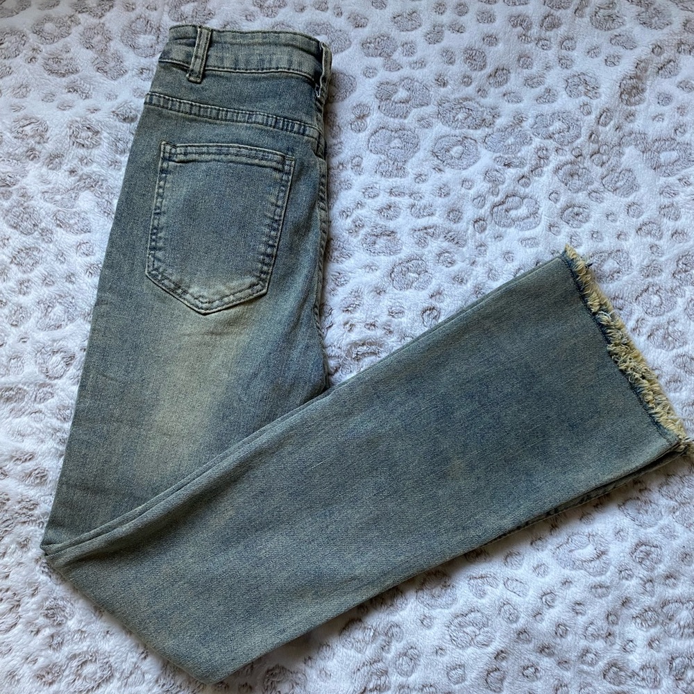 Vintage Style Washed out Jeans